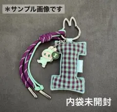 Labubu ラブブ アルファベットペンダント キーリング 内袋未開封【Ｉ】