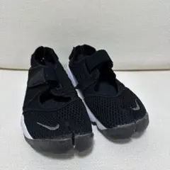 《お値下げ》Nike エアリフト スニーカー ブラック 24cm