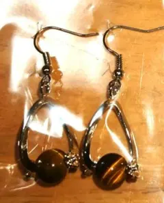 ハンドメイド　天然石タイガーアイピアス