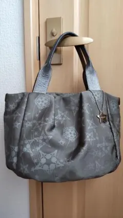 russet バルーン型 ハンドバック