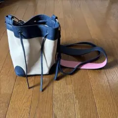 Ayako バッグ　Purse bag 美品　ネイビー バイカラーショルダーのサムネイル