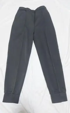 【pierrot】ジョガーパンツ　フロントスリット　チャコールグレー　Lサイズ