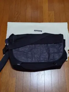 土屋鞄 ATTITU CORDURAコンビメッセンジャーバッグ Largeのサムネイル
