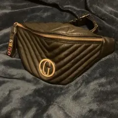 GUESS キルティング ブラックバッグ
