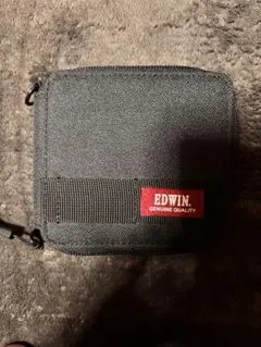 EDWIN ブラック 二つ折り財布のサムネイル