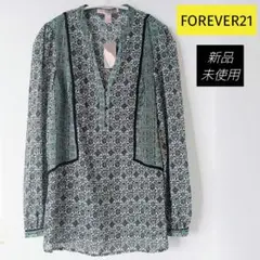 ★新品未使用★FOREVER21フォーエバー21グリーンフローラルロングブラウス