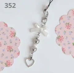 no.352 ビーズキーホルダー ハンドメイド コレクトブック 韓国 y2k