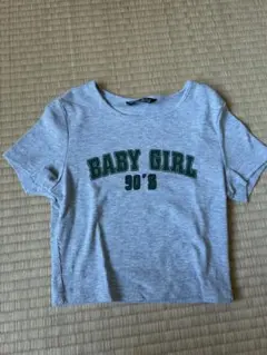BABY GIRL 90's ロゴ クロップド丈 Tシャツのサムネイル
