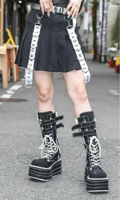 REFLEM　チェーン付きメタリックロゴBIG PO　地雷系　サブカル　ゴシック REFLEM チェーン付きメタリックロゴBIG PO 地雷系 サブカル