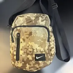ナイキNIKE ショルダーバック