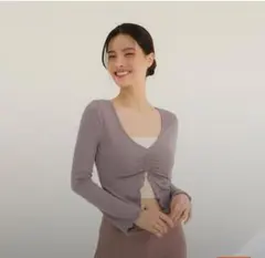 新品　andar アーユル ヨギーニ シャーリング トップス (長袖)