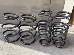 北海道の方限定です。30系プリウス後期 純正サス - メルカリ
