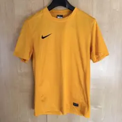 Nike DRI-FIT イエローシャツ