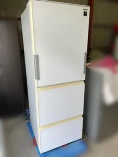 シャンパン様専用】SHARP SJ-GW35C-W 冷蔵庫 350L日焼け有り - メルカリ