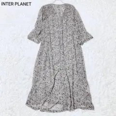 インタープラネット　シャツワンピース　前開き 小花柄　総柄　ブラックホワイトFのサムネイル