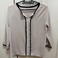MISCHMASCH ミッシュマッシュブラウス　ベージュ Mサイズのサムネイル