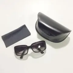 FENDI フェンディ サングラス FS442 ズッカ柄 黒 ケース付のサムネイル