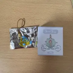 ディズニーストア　アリエル　フランダー　チャーム