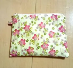 桜柄フラットポーチ