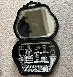 ANNA SUI アイシャドウパレット　ハンドバッグ形のサムネイル