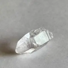 5.4g マニカラン水晶 原石 ミニミニサイズ