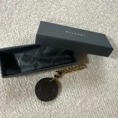 ブルガリ　レザー　チャーム　ゴールド新品　箱付き