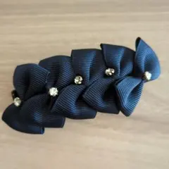 ネイビー　リボンビジュー　ヘアアクセサリー