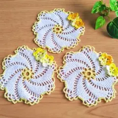 No.257　レース編み　ドイリー　モチーフ　ハンドメイド