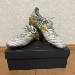 Mizuno Morelia Neo IIIシルバー セルヒオ・ラモスモデル