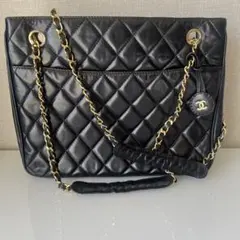 CHANELブラック キルティングショルダーバッグ