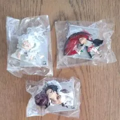 ワンピース フィギュアキーホルダー　３種