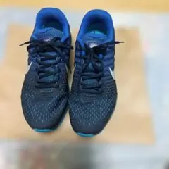 Nike ネイビー ランニングシューズ