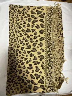 最終値下げ！ヒョウ柄　マフラー