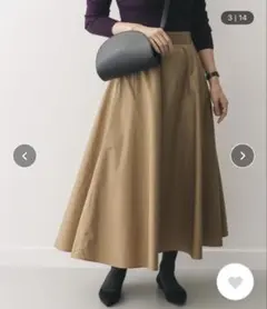 【美品】URBAN RESEARCH DOORS フレアロングスカート　ベージュ