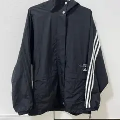 adidas マウンテンパーカー　フード付き