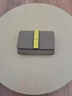 ミニ財布 本革 折り財布