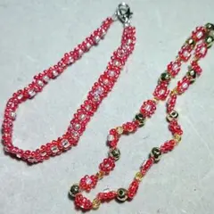 ハンドメイド レッド系ビーズブレスレット 、ストラップ