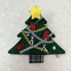 ハンドメイド クリスマスツリー ブローチ　リースの代わりにも
