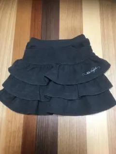 べべ  フリルスカート