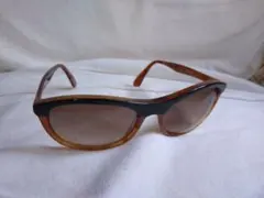ジョルジオアルマーニ　GIORGIO ARMANI サングラスのサムネイル