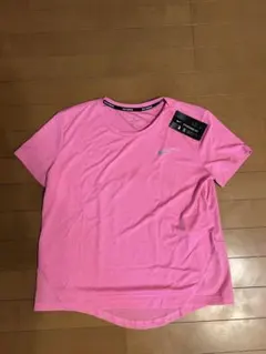未使用　NIKE トップス レディース ピンク T Lサイズ　定価　3850円