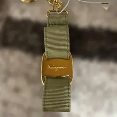 フェラガモ　キーホルダー　リボンのサムネイル