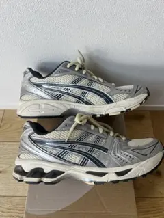 ASICS GEL-KAYANO 14 スニーカーのサムネイル
