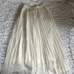 GU プリーツスカート アイボリー Mサイズ