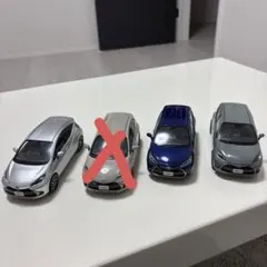 トヨタ AQUA 1/30スケール ミニカー ツートンカラー - メルカリ