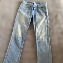 ライトブルースキニーデニム