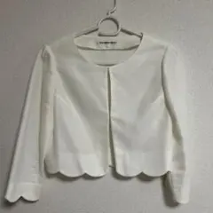 ストロベリーフィールズ ホワイト スカラップヘム ノーカラージャケット