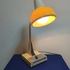 レトロ電気スタンド,昭和レトロ、アンティーク価格訂正しました、早い者勝ちです。 レトロ電気スタンド,昭和レトロ、アンティーク価格訂正しました