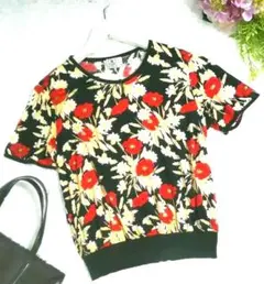 セール♪【SUN】高級❇レッドのお花が素敵な❇上質コットン カットソー