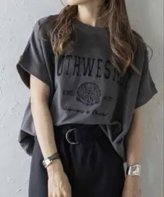 新品／BONJOUR SAGAN カレッジ刺繍ピグメントスウェットTシャツ／半袖